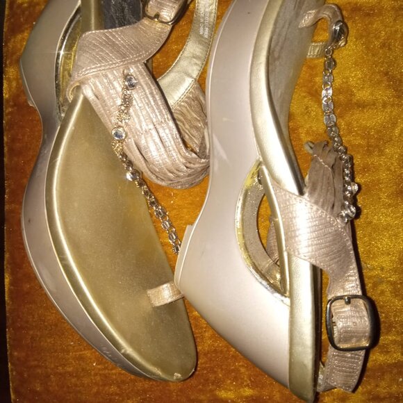 Evening Sandal - Picture 2 of 4